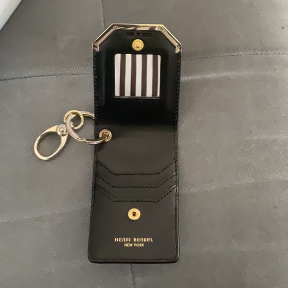 NWOT Henri Bendel Black and Gold Key and Card Holder - Picture 2 of 3